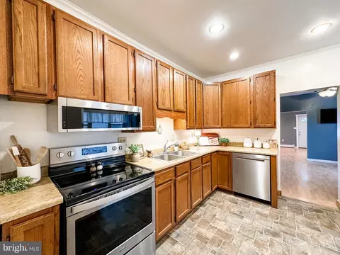 Kitchen - 7 E Florida Way, Lonaconing, MD 21539 photo 1 of 4