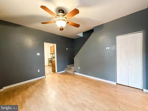 Living - 7 E Florida Way, Lonaconing, MD 21539 photo 3 of 8