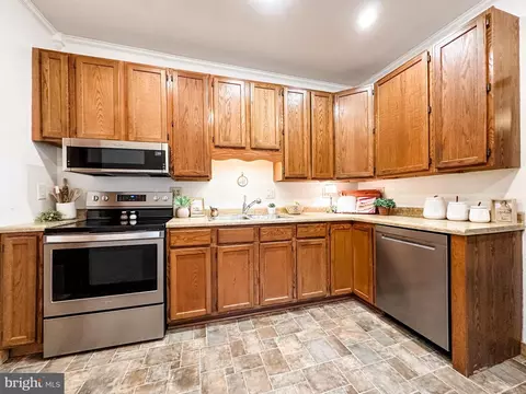 Kitchen - 7 E Florida Way, Lonaconing, MD 21539 photo 2 of 4