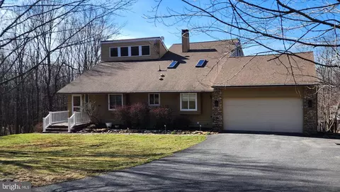 16105 Sprucewood Dr, Frostburg, MD 21532