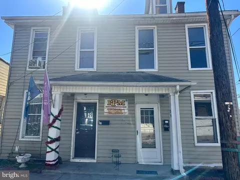 27 W First St W, Cumberland, MD 21502