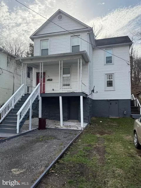 439 Pine Ave, Cumberland, MD 21502