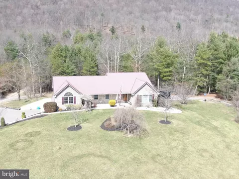11749 Town Creek Rd NE, Flintstone, MD 21530
