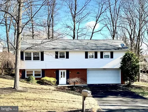 14805 Woods Edge Ct SW, Cresaptown, MD 21502