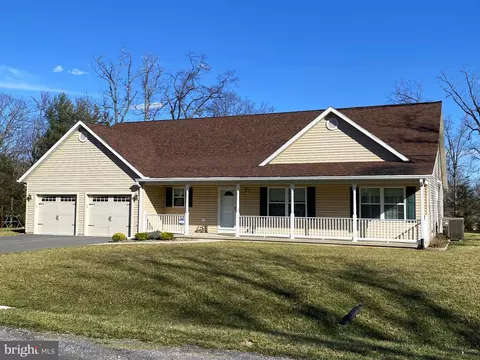 1046 Cherrywood Ave, Cumberland, MD 21502