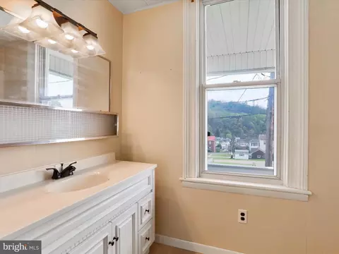 18917 High St, Barton, MD 21521 photo 22