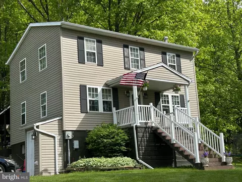 10706 Cash Valley Rd NW, Cumberland, MD 21502