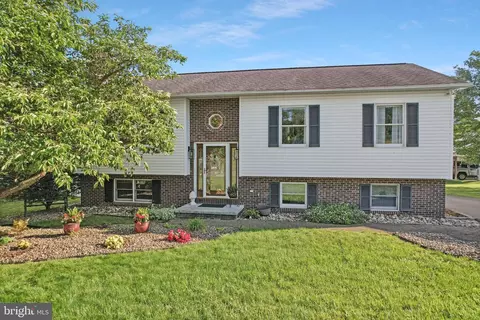 14600 Barton Blvd SW, Cresaptown, MD 21502