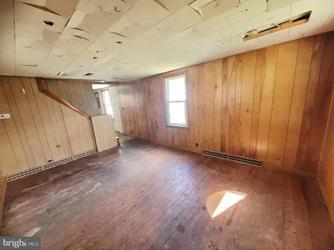 Living - 18918 Bradley St, Barton, MD 21521 photo 3 of 10