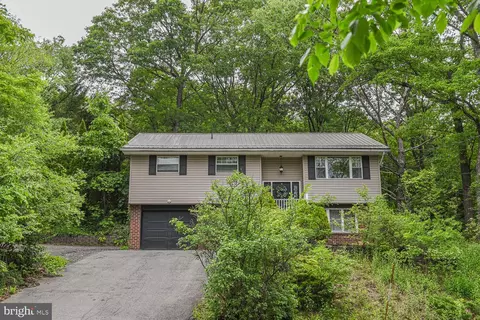 11902 Bayberry Ave, Cumberland, MD 21502