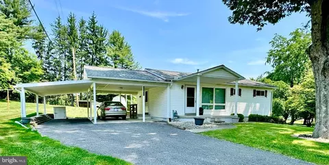 13709 Fir Tree Ln, Cresaptown, MD 21502