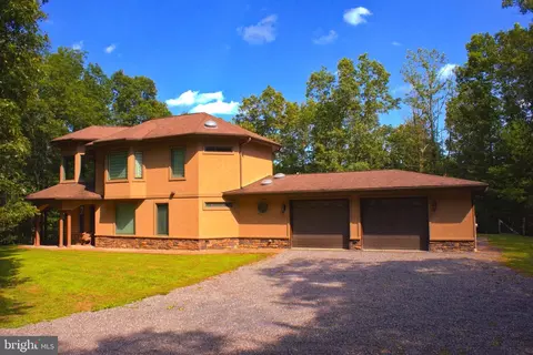 Exterior - 13200 Crossover Rd NE, Flintstone, MD 21530 photo 6 of 10