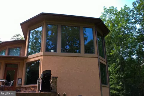 Exterior - 13200 Crossover Rd NE, Flintstone, MD 21530 photo 5 of 10