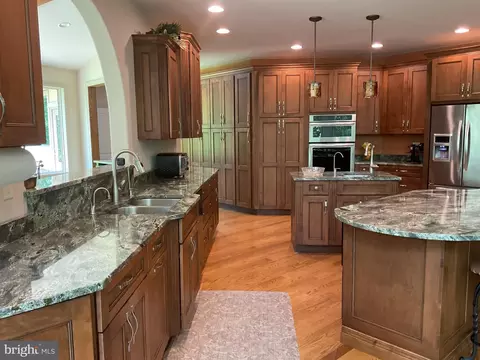 Kitchen - 13200 Crossover Rd NE, Flintstone, MD 21530 photo 7 of 8