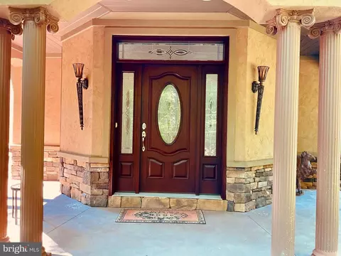 Entry Way - 13200 Crossover Rd NE, Flintstone, MD 21530 photo 1 of 2