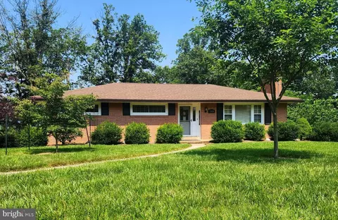 308 Sunset Dr, La Vale, MD 21502