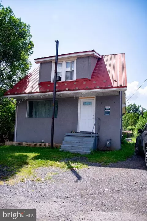 14526 Mcmullen Hwy SW, Cresaptown, MD 21502