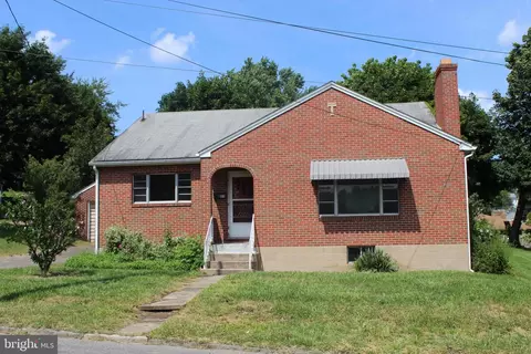 53 Stoyer St, Frostburg, MD 21532