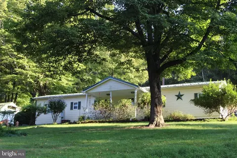 10410 Burton Park Dr SW, Frostburg, MD 21532