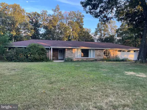 7 Forest Dr, La Vale, MD 21502
