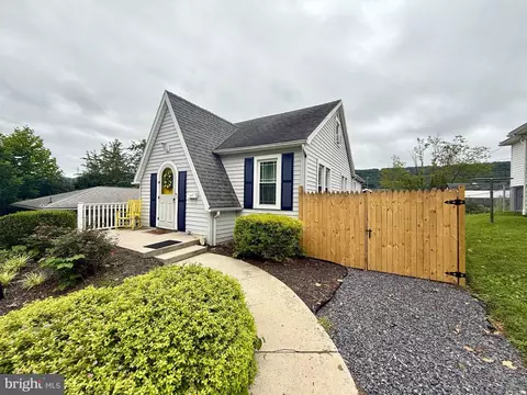 608 N Fourth St, La Vale, MD 21502
