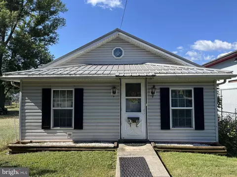 31 W Roberts Street St, Cumberland, MD 21502