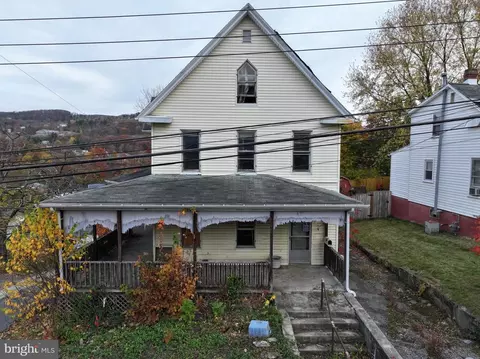 230 Vine St, Westernport, MD 21562