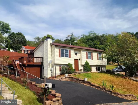 720 Yale St, Cumberland, MD 21502