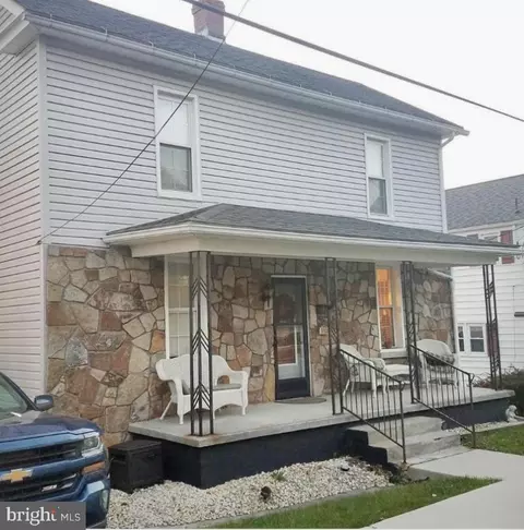 129 Mount Pleasant St, Frostburg, MD 21532