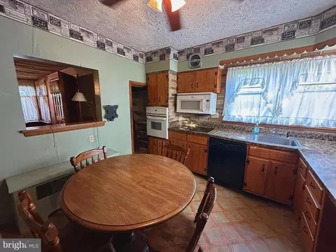 38 E Florida Way, Lonaconing, MD 21539 photo 10