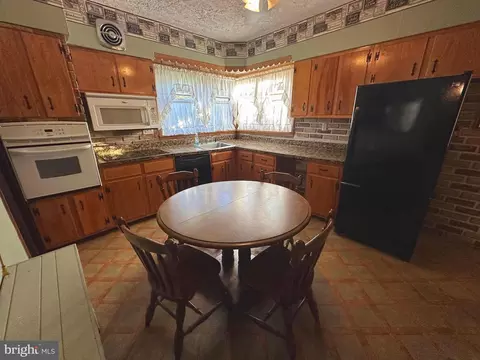 38 E Florida Way, Lonaconing, MD 21539 photo 12