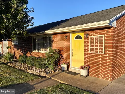 712 Avondale Ave, Cumberland, MD 21502