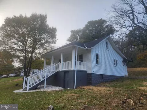 11829 Valley Rd NE, Cumberland, MD 21502