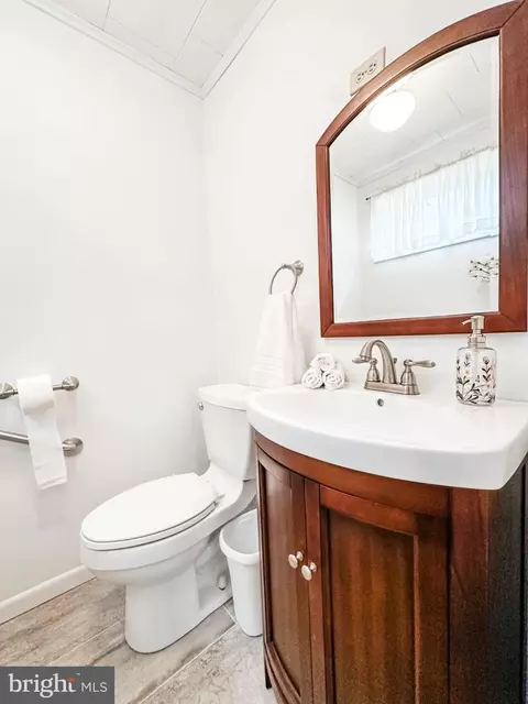 Bath - 82 E Main St, Lonaconing, MD 21539 photo 1 of 3