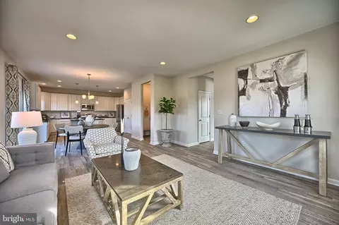 Entry Way - 312 Skyview Dr, La Vale, MD 21502 photo 2 of 6