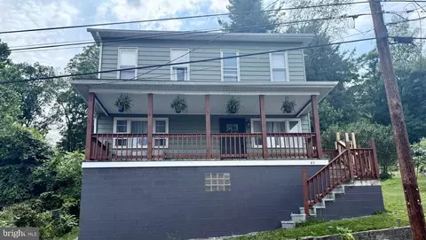 43 Church St, Lonaconing, MD 21539