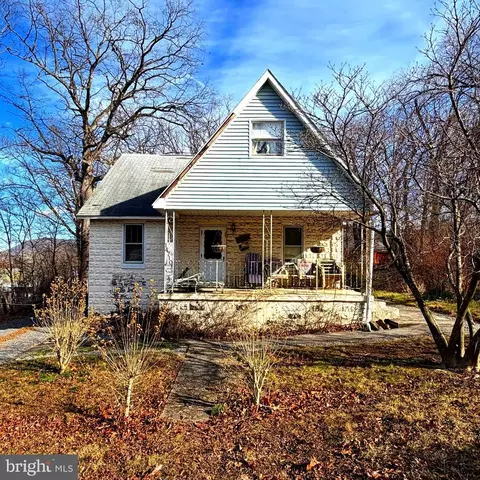 14710 Howard St, Cresaptown, MD 21502