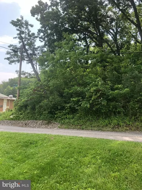 Mckenzie Road, La Vale, MD 21502