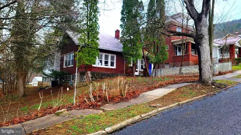 8 Buchanan Ave, La Vale, MD 21502