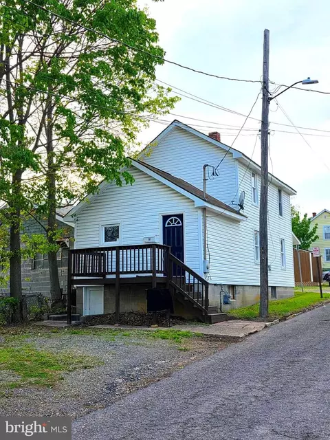 101 Charles St, Frostburg, MD 21532