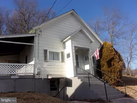 13519 Old Legislative Rd SW, Frostburg, MD 21532