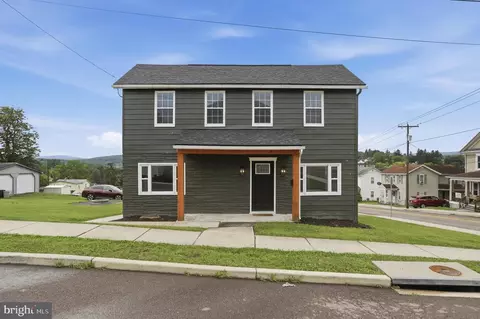 57 Washington St, Frostburg, MD 21532