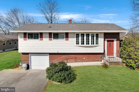 701 White Ave, Cumberland, MD 21502