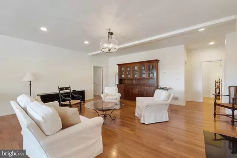 Living - 24200 E Hancock Rd, Flintstone, MD 21530 photo 7 of 10