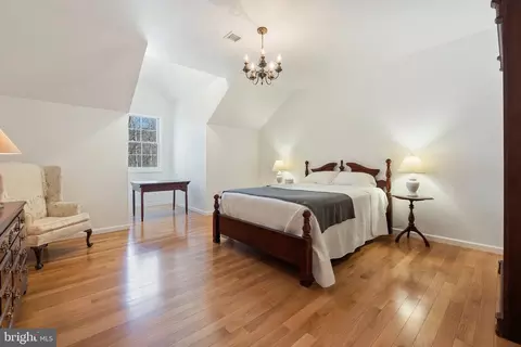 Bedroom - 24200 E Hancock Rd, Flintstone, MD 21530 photo 13 of 14