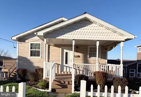 99 Washington St, Frostburg, MD 21532