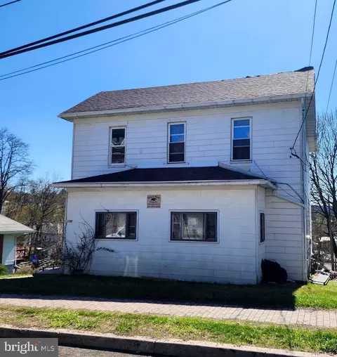 108 Center St, Frostburg, MD 21532