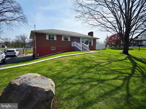 14704 Main St, Cresaptown, MD 21502