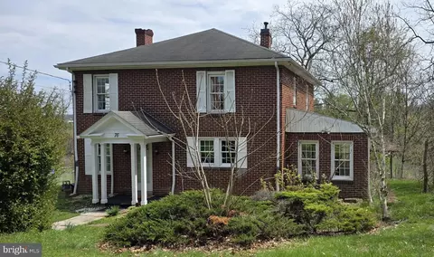 76 Spring St, Frostburg, MD 21532