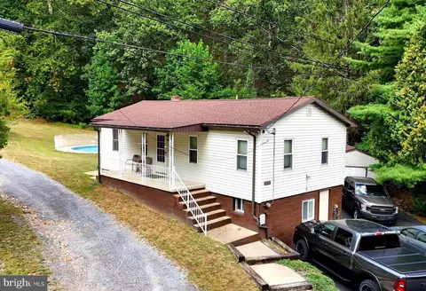 12717 N Cresap St, Cumberland, MD 21502